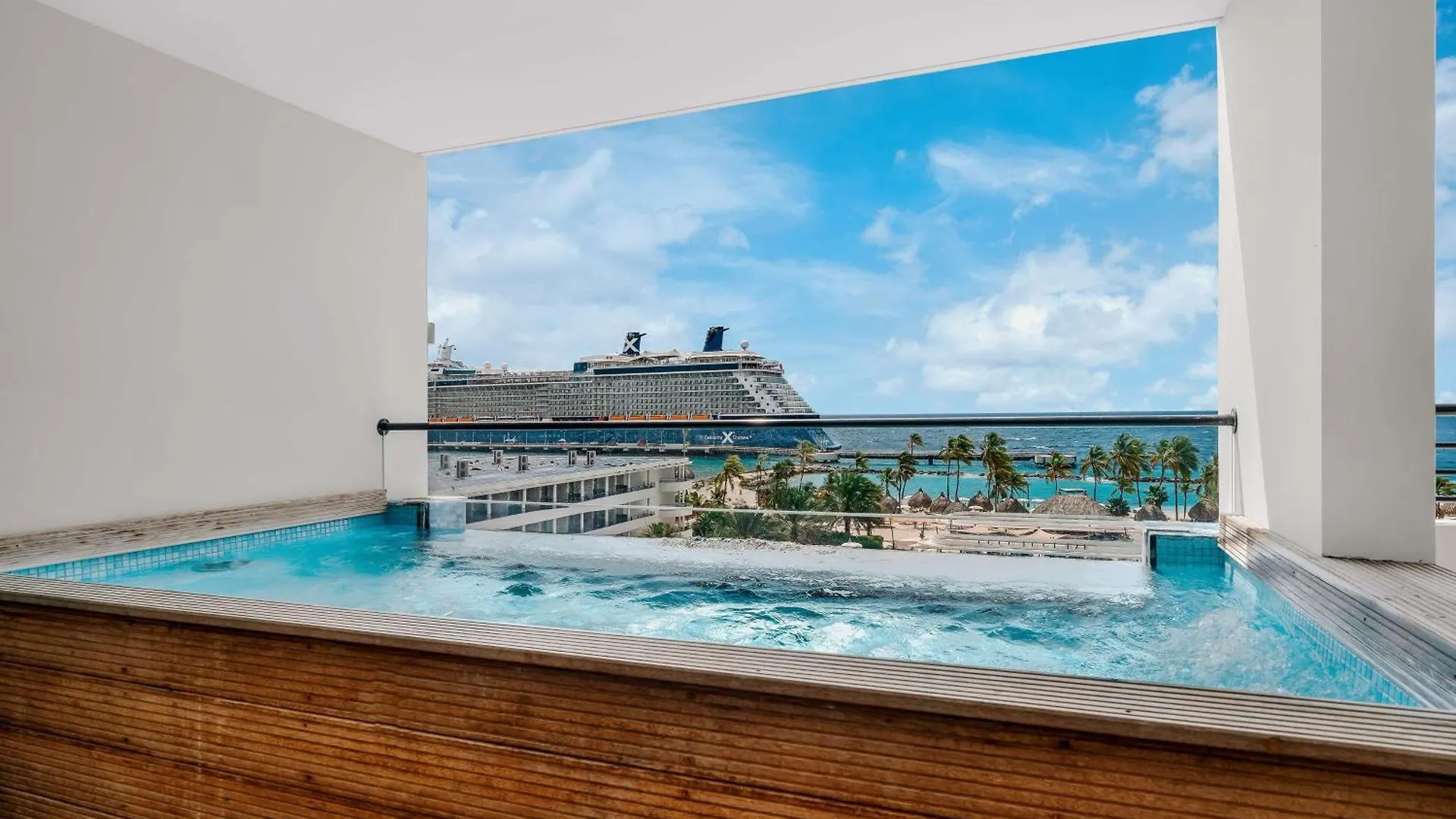 Mangrove Beach Corendon Curacao All-Inclusive Resort, Curio Willemstad Curaçao