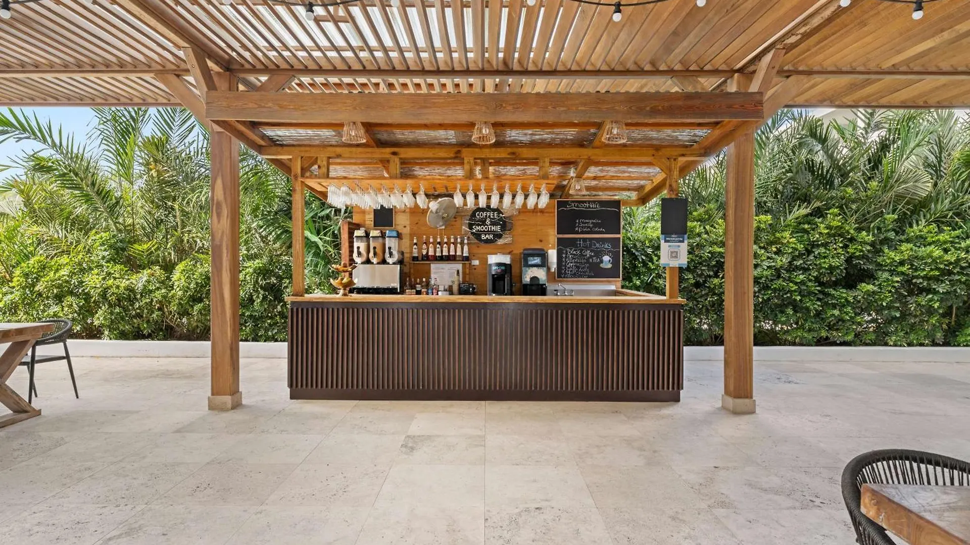 Mangrove Beach Corendon Curacao All-Inclusive Resort, Curio Willemstad