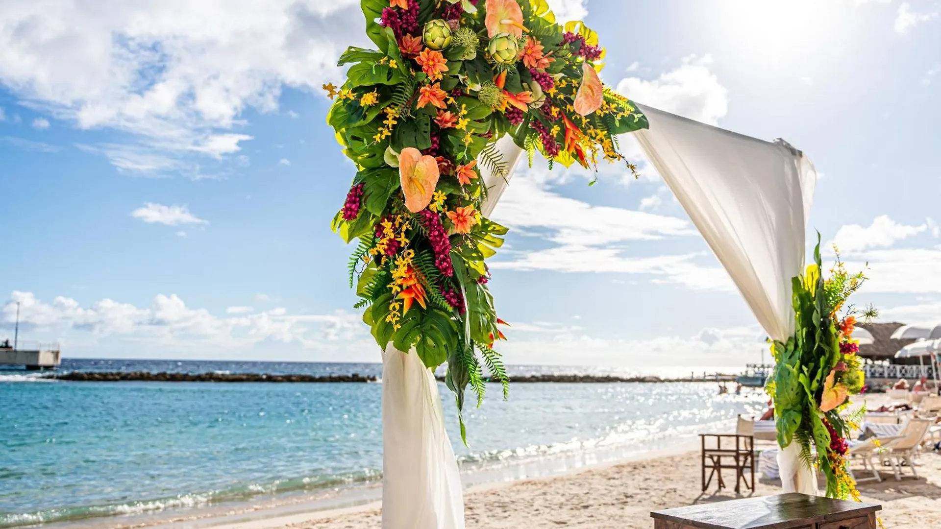 Mangrove Beach Corendon Curacao All-Inclusive Resort, Curio Willemstad Station touristique