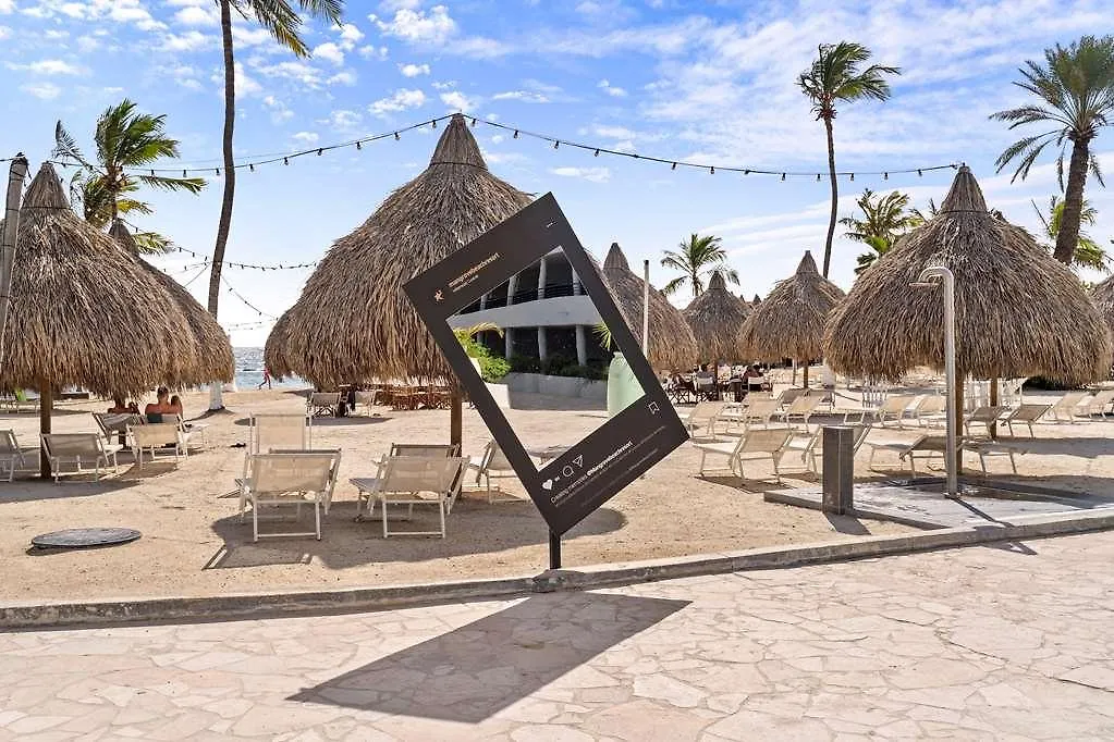 Mangrove Beach Corendon Curacao All-Inclusive Resort, Curio Willemstad Curaçao
