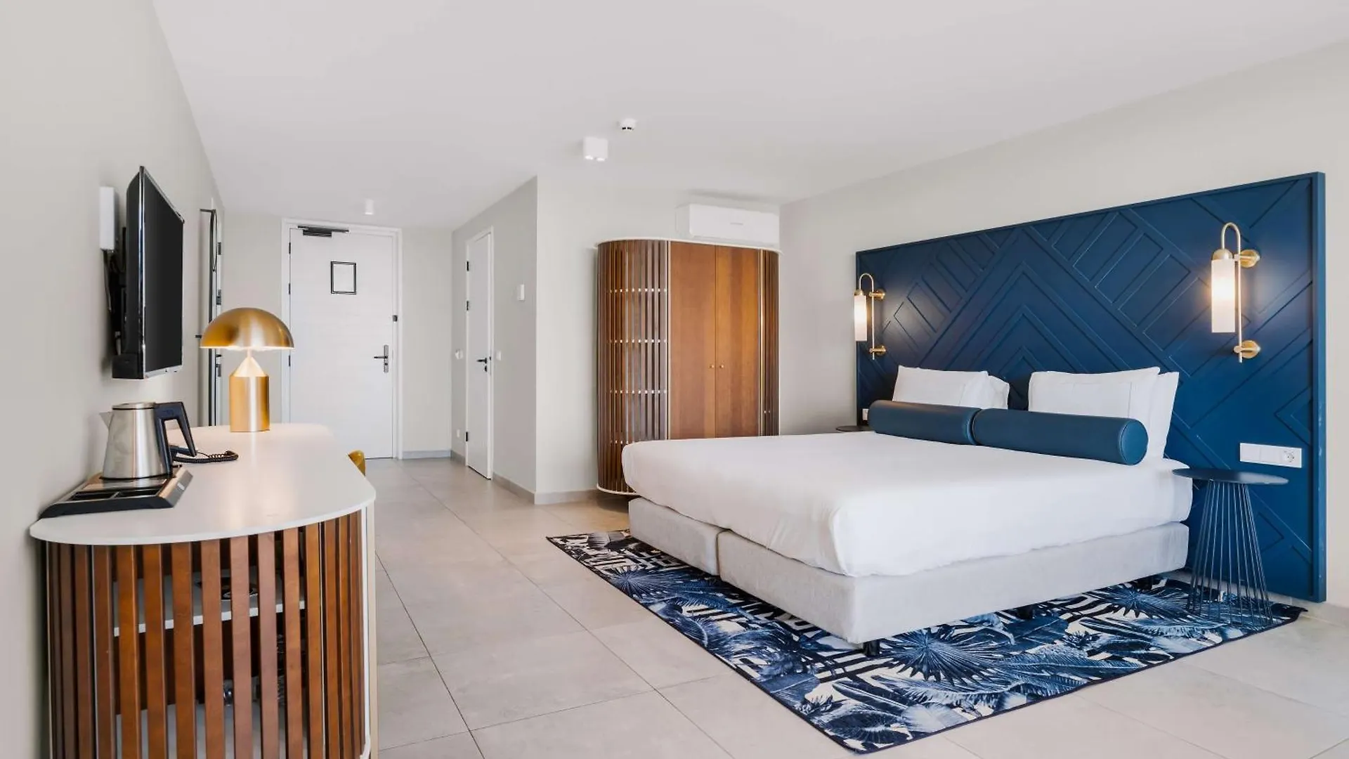 Mangrove Beach Corendon Curacao All-Inclusive Resort, Curio By Hilton Willemstad