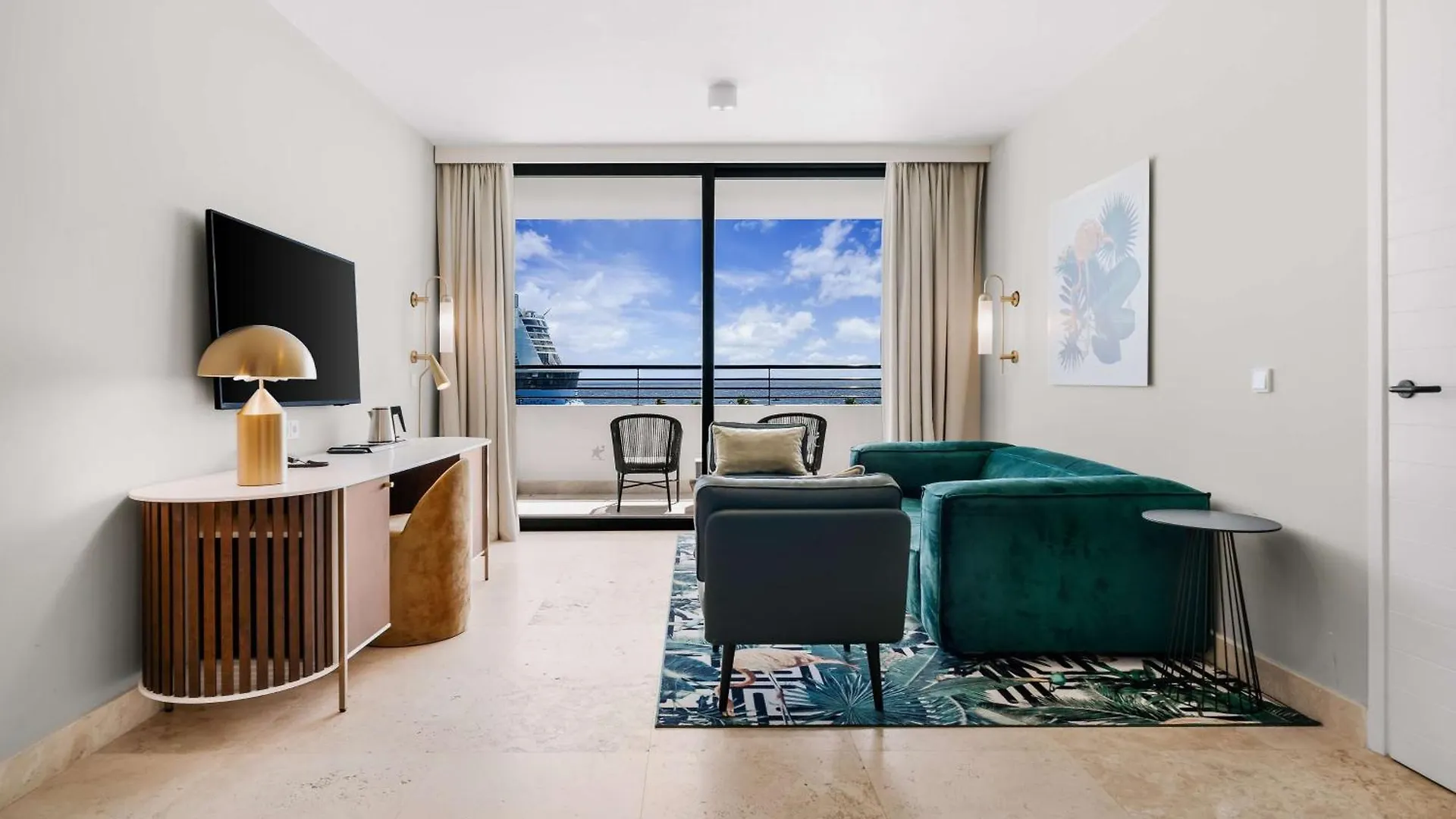 Mangrove Beach Corendon Curacao All-Inclusive Resort, Curio Willemstad