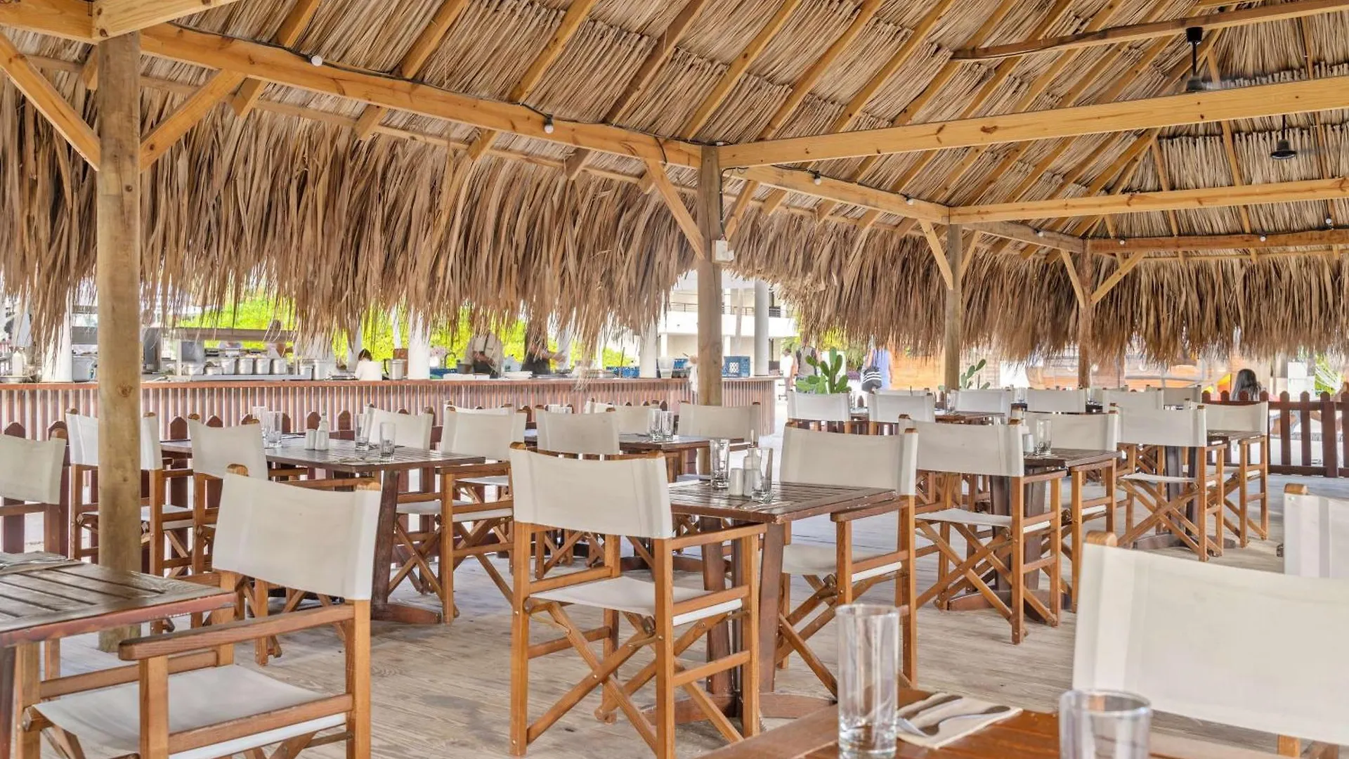 Mangrove Beach Corendon Curacao All-Inclusive Resort, Curio By Hilton Willemstad Semesteranläggning (resort)